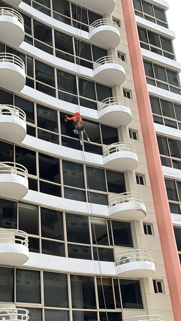 Grupo RADE - Proyectos - San Francisco Bay Panamá 1